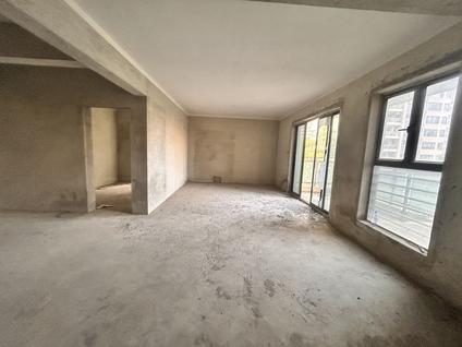 北京天英月珑湾3室2厅124.45平低楼层/共25层