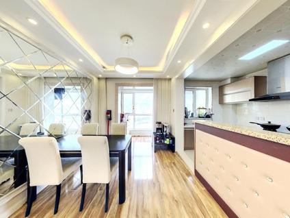 北京华润海中国(三期)3室2厅127.21平低楼层/共34层