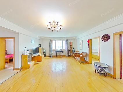 南京红山路3室1厅133.31平高楼层/共6层