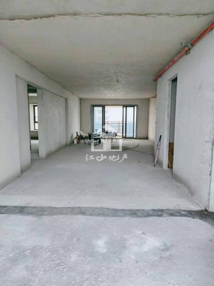 湛江御景鸿庭5室2厅215平高楼层/共38层