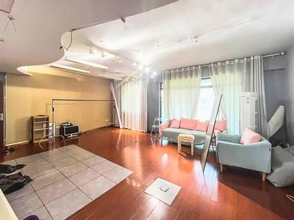 北京海棠晓月4室2厅302.1平低楼层/共33层