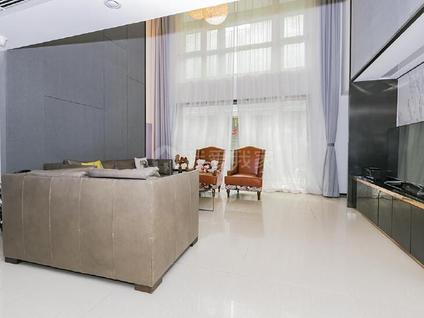 北京康斯丹郡5室2厅306.49平低楼层/共8层