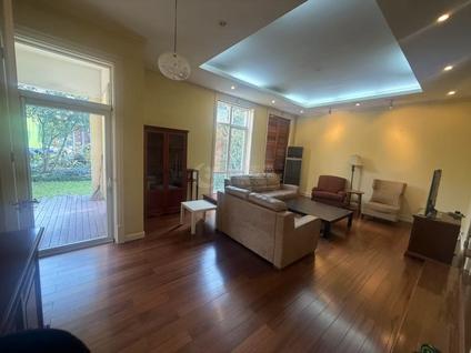 北京桂花城4室2厅228.43平低楼层/共2层