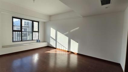 北京珠山郡4室1厅171.22平高楼层/共5层