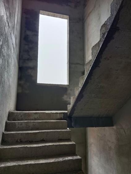 沧州一中小区2室2厅86平高楼层/共5层