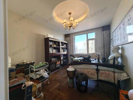 北京曼哈顿东湖一号5室3厅519平中楼层/共32层