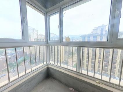 承德盛世名邸3室2厅138平高楼层/共16层