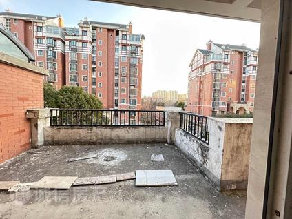 北京三里洋房3室2厅140平低楼层/共9层