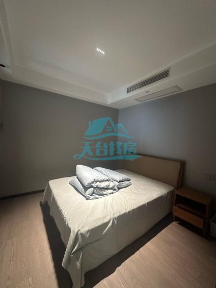 北京红石梁广场4室3厅311平高楼层/共29层