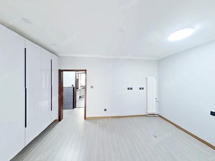 北京科学园南里(三区)3室1厅80.99平低楼层/共6层