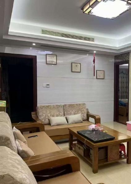 北京中信华庭3室2厅110平中楼层/共18层