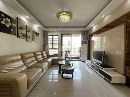 北京丰泰东海城堡3室2厅90平中楼层/共18层