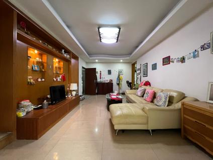 江门龙山花园3室2厅113.07平低楼层/共8层