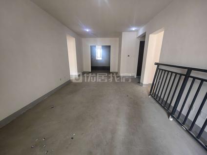 北京红星天铂(二期)4室2厅140平中楼层/共34层