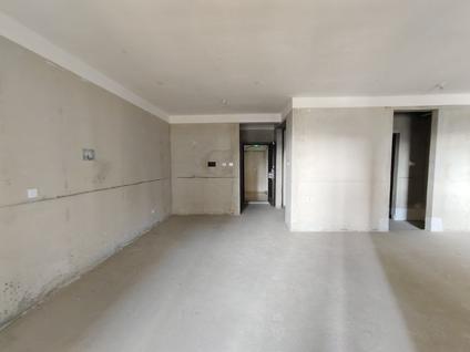 北京绿地国际花都2室2厅97平中楼层/共32层