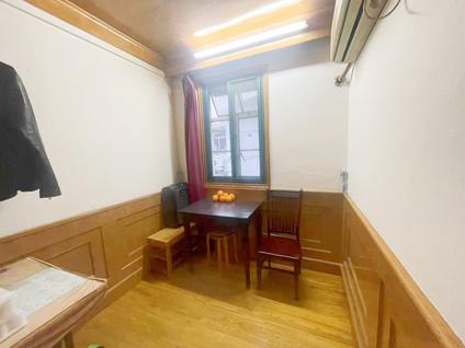 上海海潮新村1室1厅46.67平高楼层/共7层