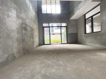 北京越秀滨江盛悦4室3厅140.36平低楼层/共3层