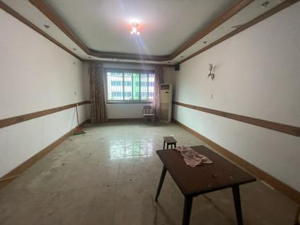 北京钻石花园4室2厅156平低楼层/共6层