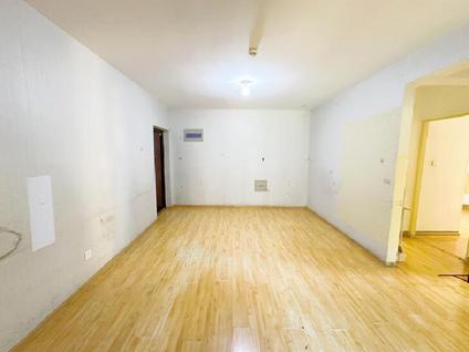 北京官扎营新区2室1厅82平低楼层/共35层