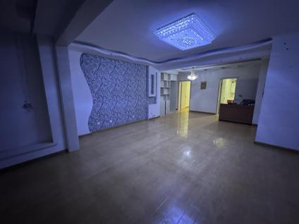 北京枫河雅居3室2厅120平中楼层/共12层