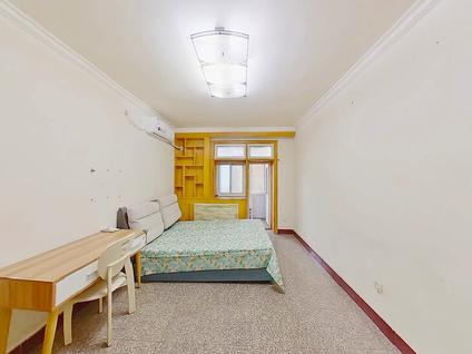 北京琉璃井东街2室1厅50.71平低楼层/共6层