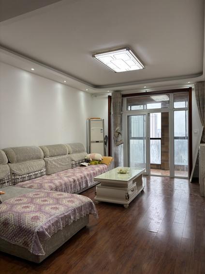 北京欧陆风情园3室2厅106平高楼层/共8层