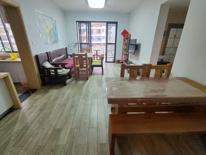 北京绿地海长流(三期)2室2厅93平低楼层/共26层