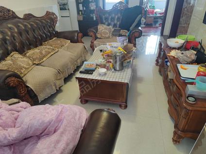 北京胜利路小区3室2厅116平低楼层/共18层