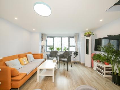 北京华亭梦立方2室2厅43平低楼层/共23层