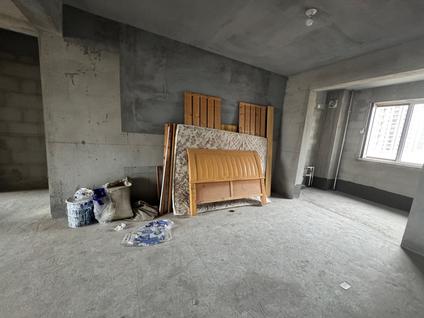 北京东海玖号院3室2厅124平高楼层/共18层