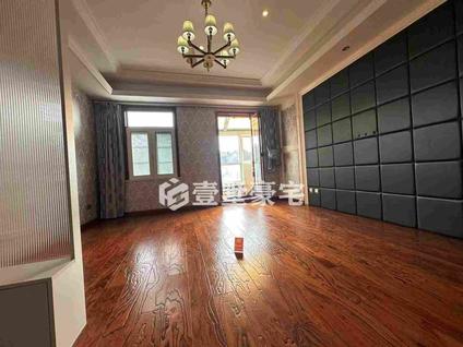 北京罗托鲁拉小镇5室2厅296.84平低楼层/共2层