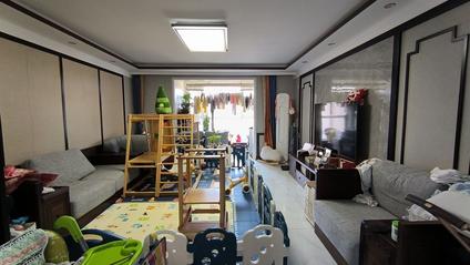 石家庄城南春天3室2厅137.17平低楼层/共33层