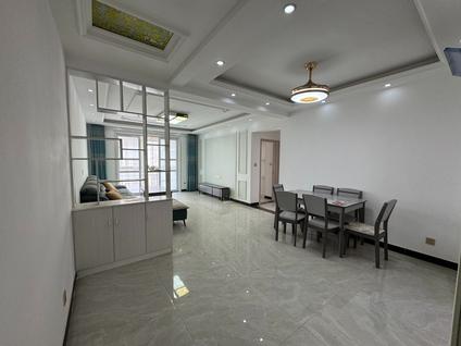 北京万象城2室2厅93.44平低楼层/共28层