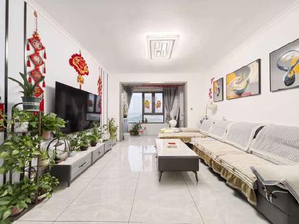 北京济南宝能城3室2厅136.33平低楼层/共26层