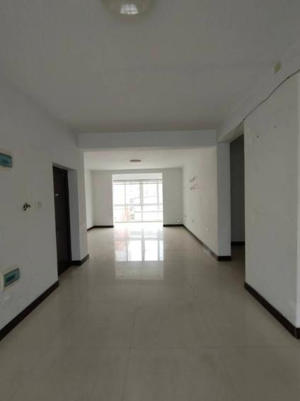 北京滨河都市花园3室2厅138平中楼层/共7层