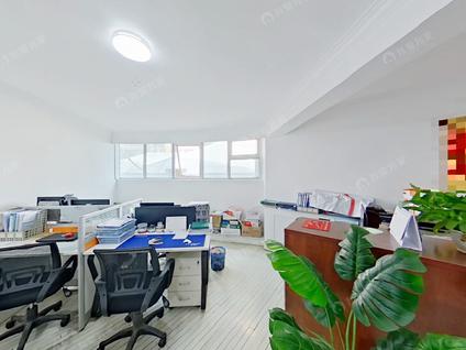 北京罗马花园2室1厅138.59平低楼层/共26层