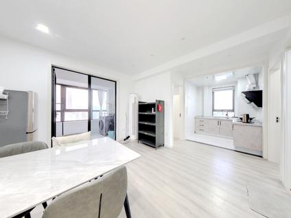 北京明发财富中心2室1厅65.7平高楼层/共33层