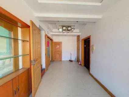 北京泰伯花苑(二区）3室2厅123.33平高楼层/共6层