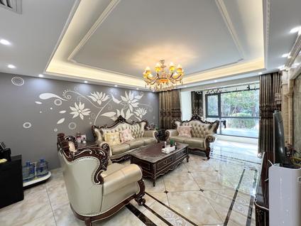 北京山语城(三区)5室3厅173.37平低楼层/共6层