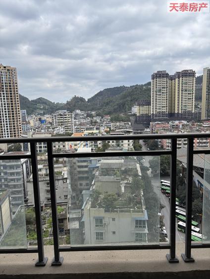北京中华春天4室2厅130.57平中楼层/共28层