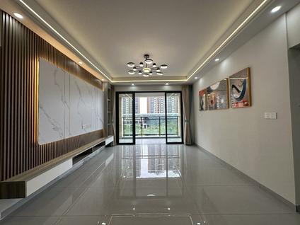 江门豪江华庭3室2厅107平低楼层/共32层