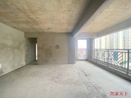 北京宏泰玉家4室2厅135平中楼层/共26层