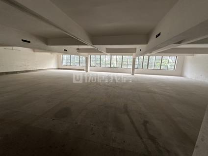 北京康华小区6室3厅1037平低楼层/共1层