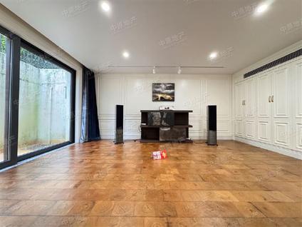 上海俐马花园3室2厅425.74平低楼层/共3层