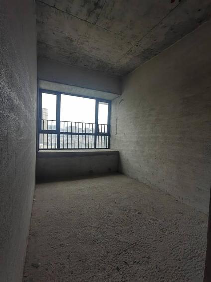 北京江湾明珠4室2厅157平中楼层/共30层