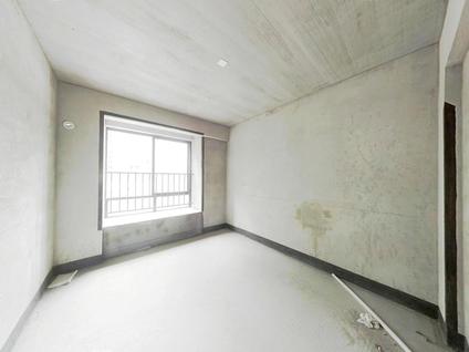 北京兴进上誉4室2厅124平低楼层/共14层
