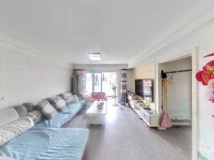 北京鸿坤罗纳河谷果岭墅4室2厅132平低楼层/共18层