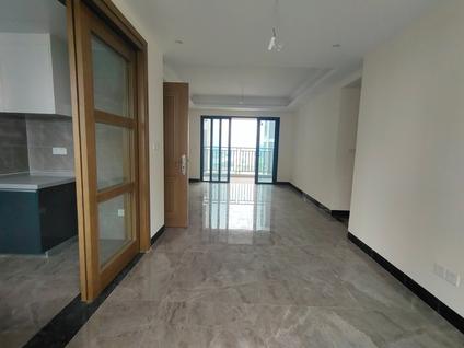 江门骏景湾星誉3室2厅98.39平高楼层/共32层