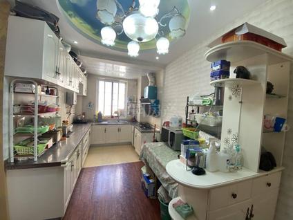 北京汴河路安置小区3室2厅110平低楼层/共33层