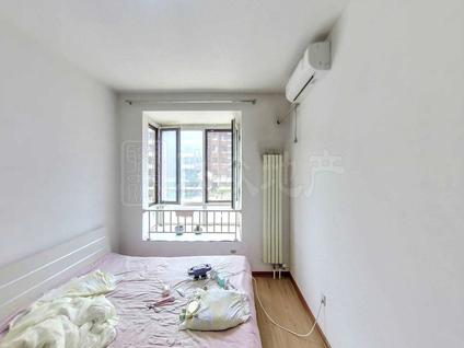 北京金融街金色漫香郡(北区)1室1厅58.1平低楼层/共9层